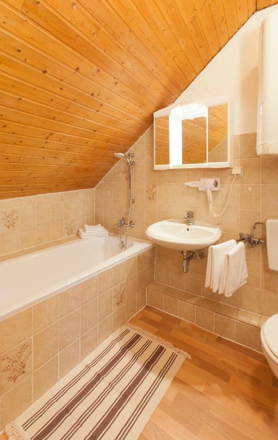 Apartament Haus Am Giebel Heimbach Zewnętrze zdjęcie